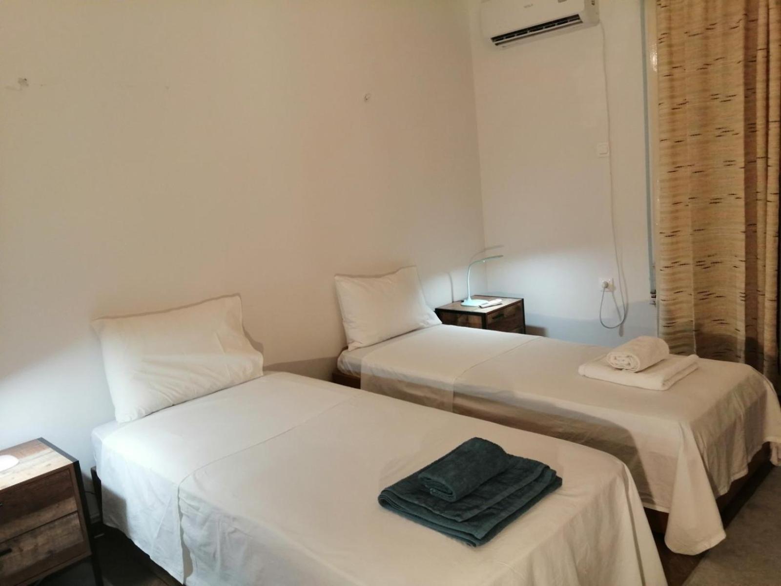 Ανακαινισμένο 8 Λεπτά Από Το Μετρό. Apartment Atena Exterior foto